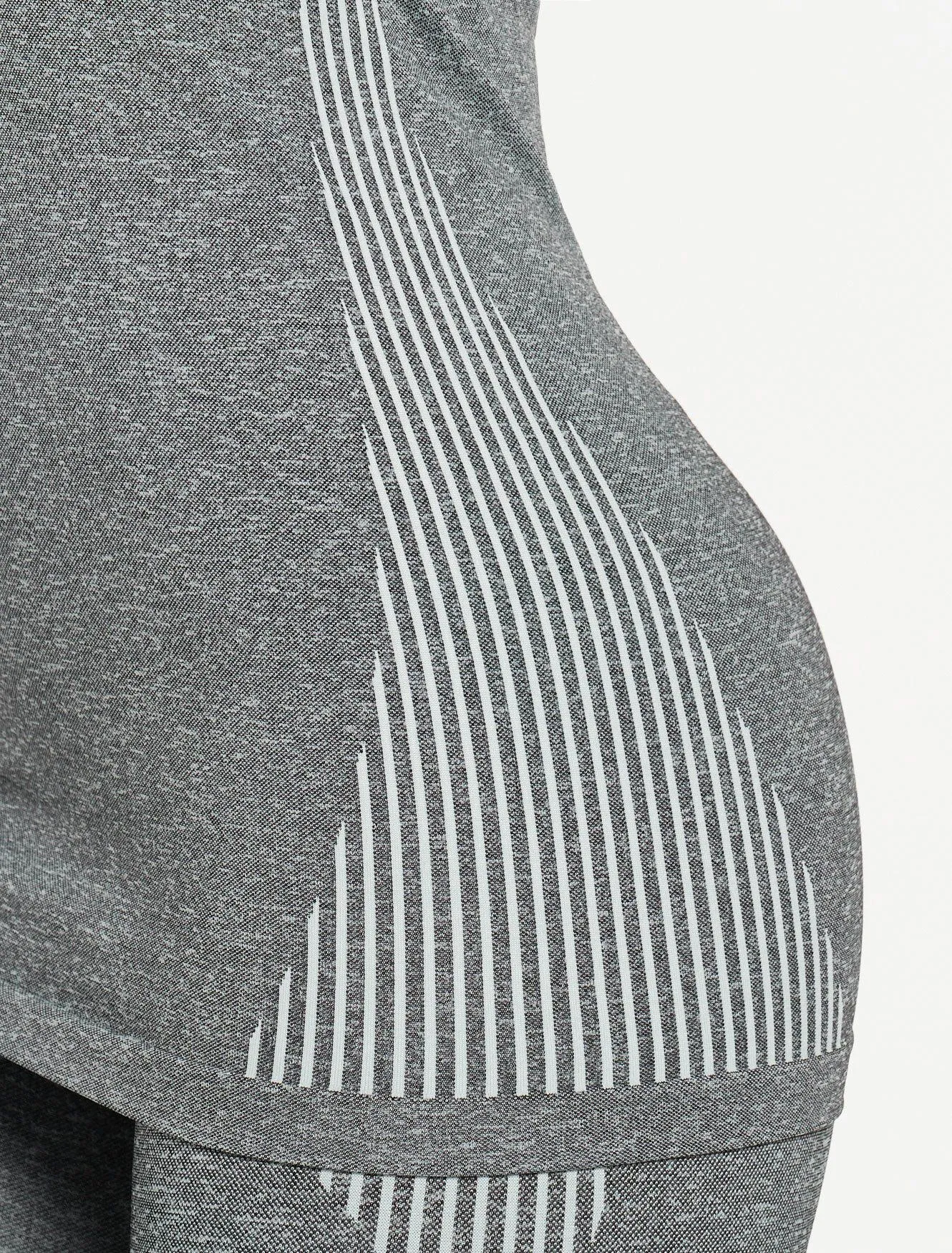 ADAPT Seamless Vest - Light Grey